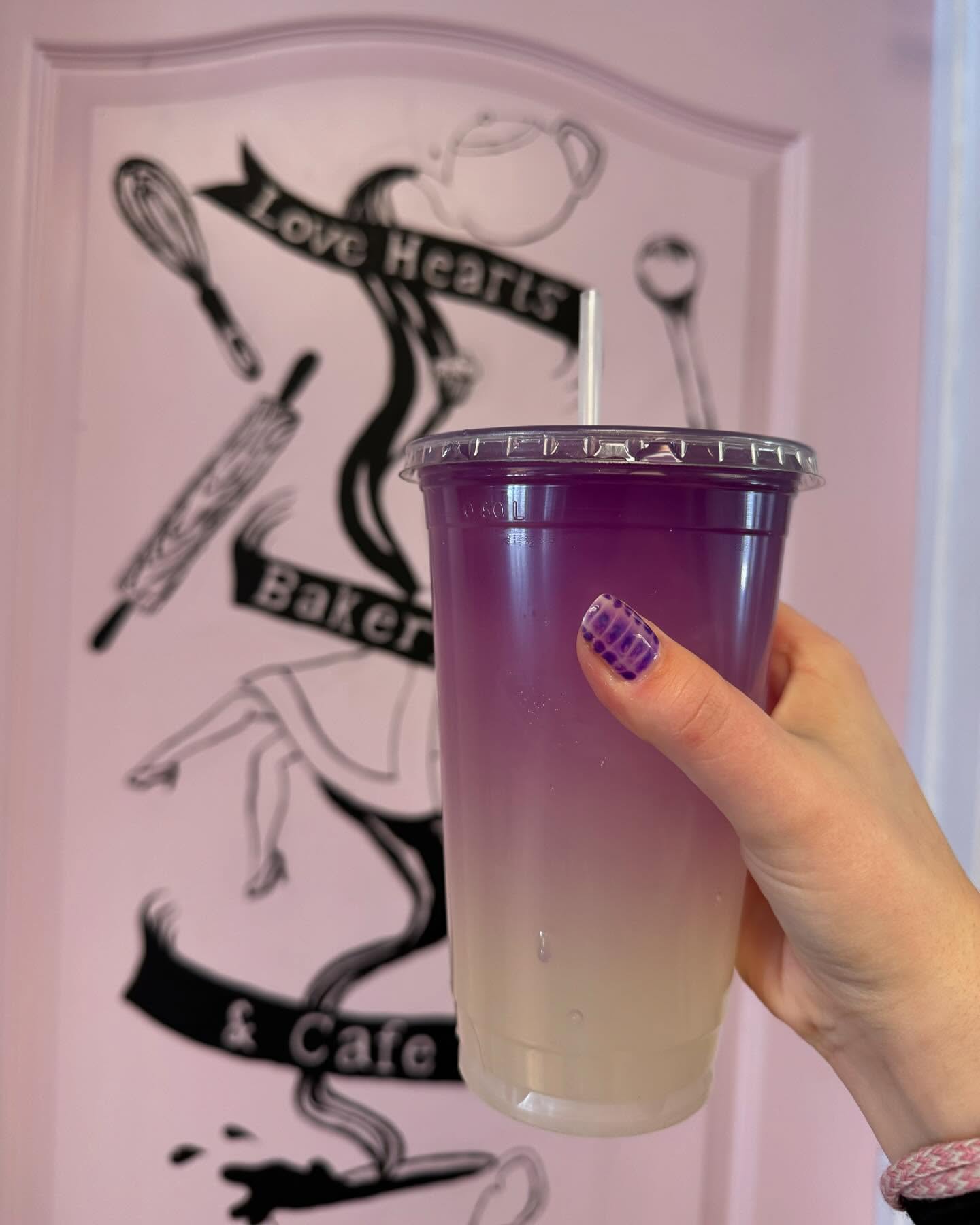 Chocolate cake with frosting